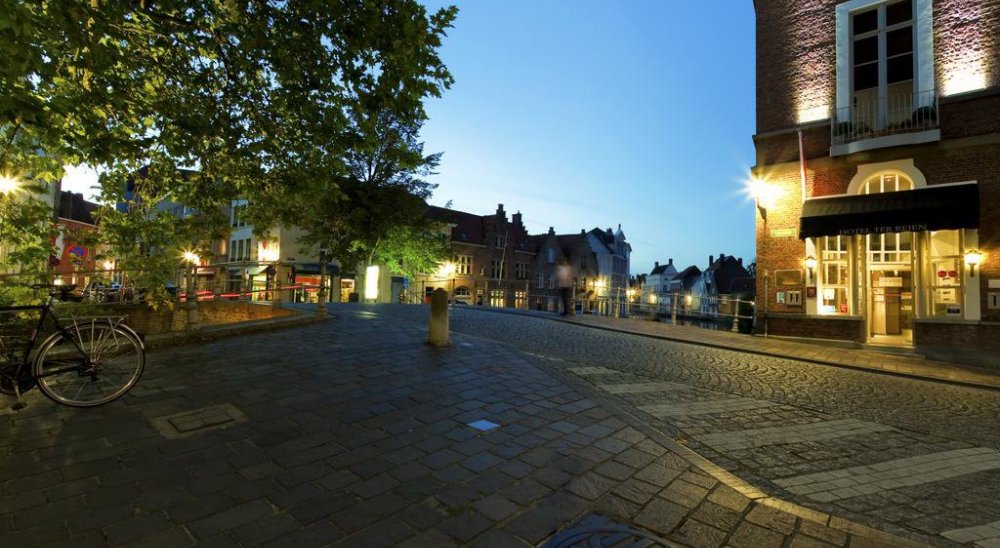 slideshow image