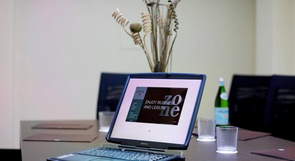 slideshow image