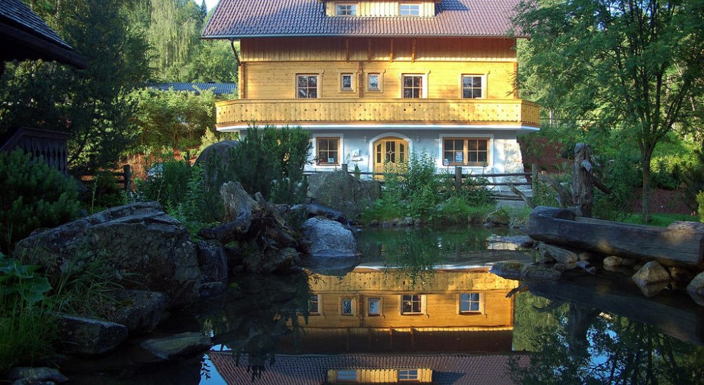 slideshow image
