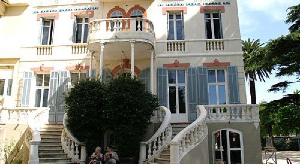 slideshow image